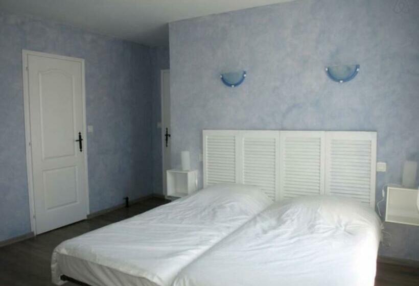 Номер Стандарт, Chambres D Hôtes Dinan
