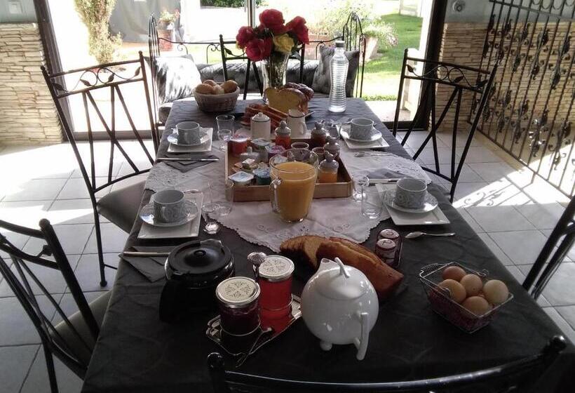 스탠다드 룸, Chez Michel Et Josette