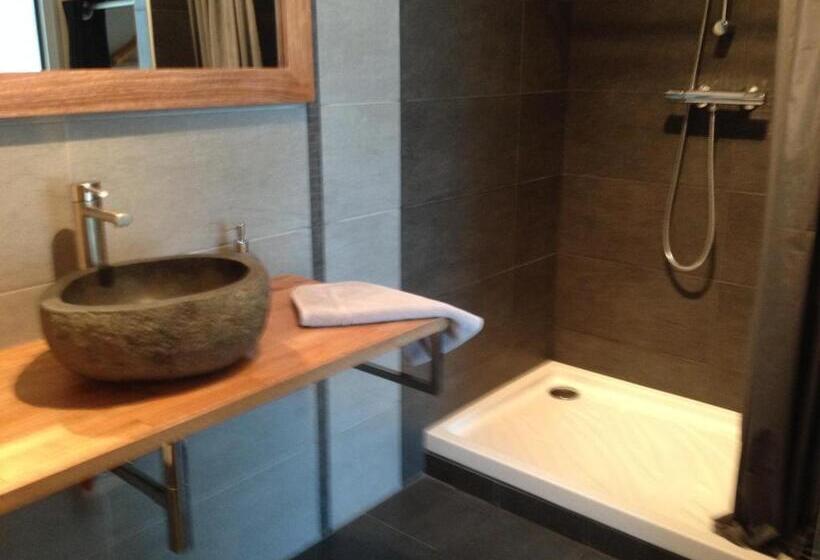 غرفة قياسية, La Grange Champenoise