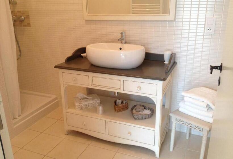 غرفة قياسية, La Grange Champenoise