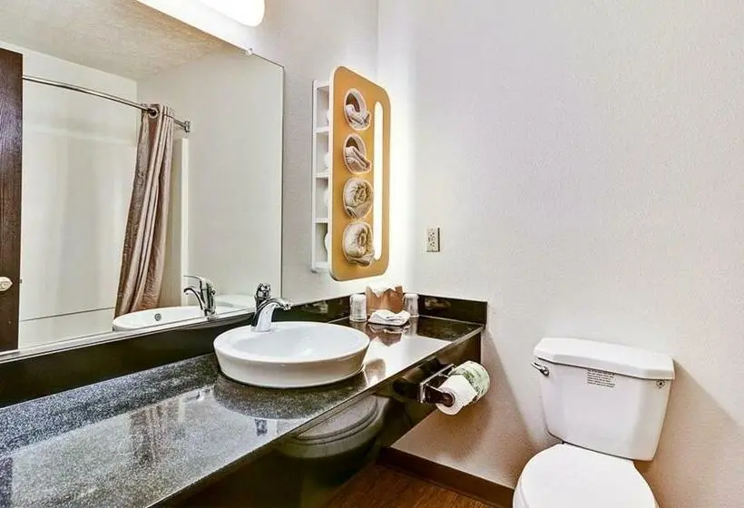 اتاق استاندارد, Economy Inn Pittsburgh Airport