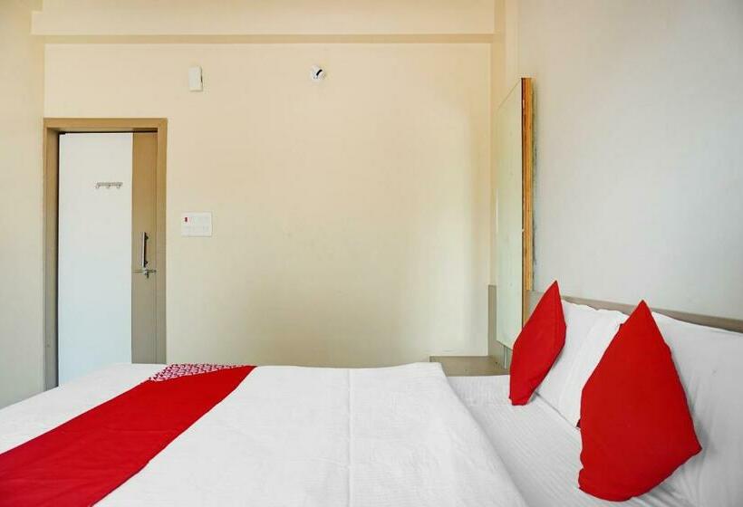 חדר קלאסי לשלושה, Flagship 84218  Bankar House