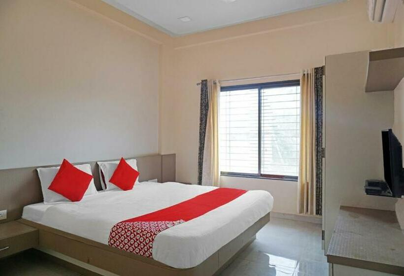 חדר קלאסי לשלושה, Flagship 84218  Bankar House