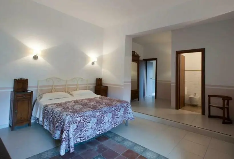 コンフォートトリプルルーム, Masseria Agriturismo Moschella