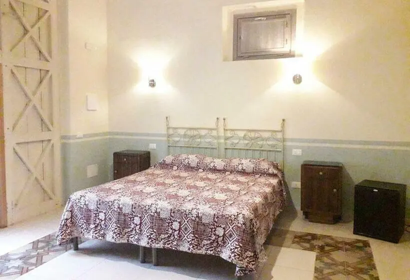 身障者適用キングサイズベッドルーム, Masseria Agriturismo Moschella