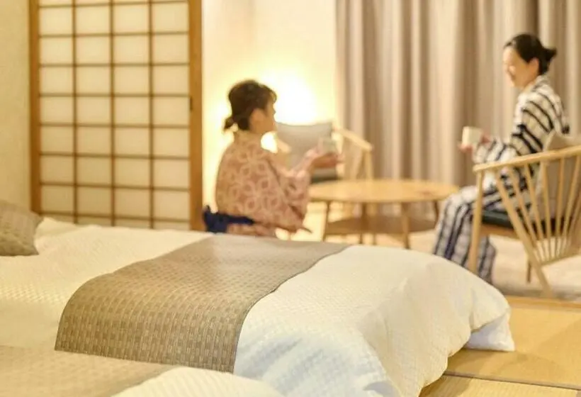 ファミリールーム, Seitenkaku