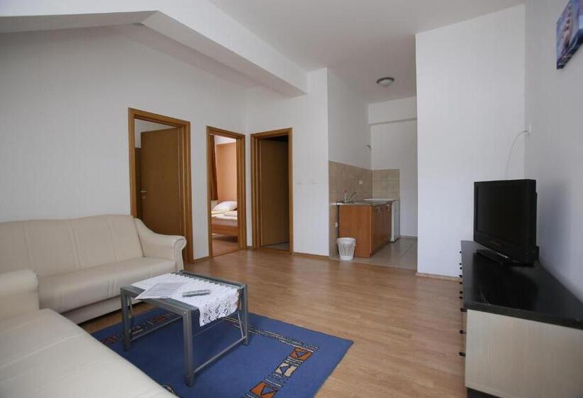 آپارتمان 2 خوابه, Motel Maks