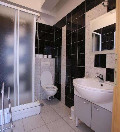 آپارتمان 2 خوابه, Motel Maks