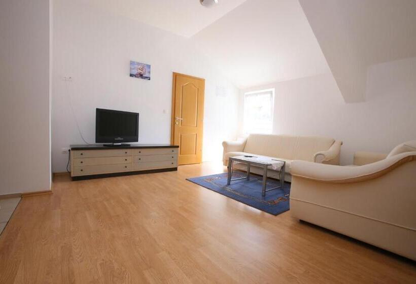 آپارتمان 2 خوابه, Motel Maks