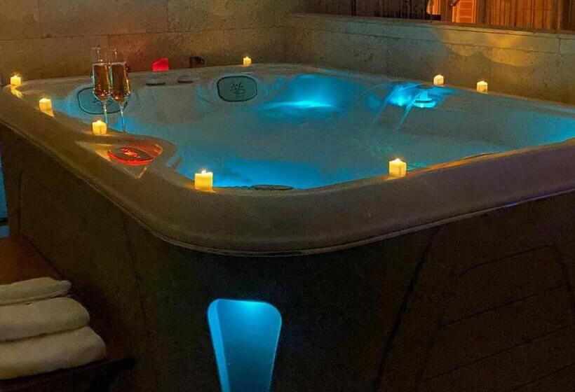 غرفة قياسية سرير كينج, Le Prieuré   Suites Romantiques Spa Privatif, Piscine, Jardin, Massages Proche De Toulouse