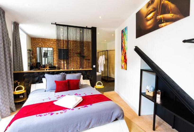 جناح ديلوكس, Le Prieuré   Suites Romantiques Spa Privatif, Piscine, Jardin, Massages Proche De Toulouse