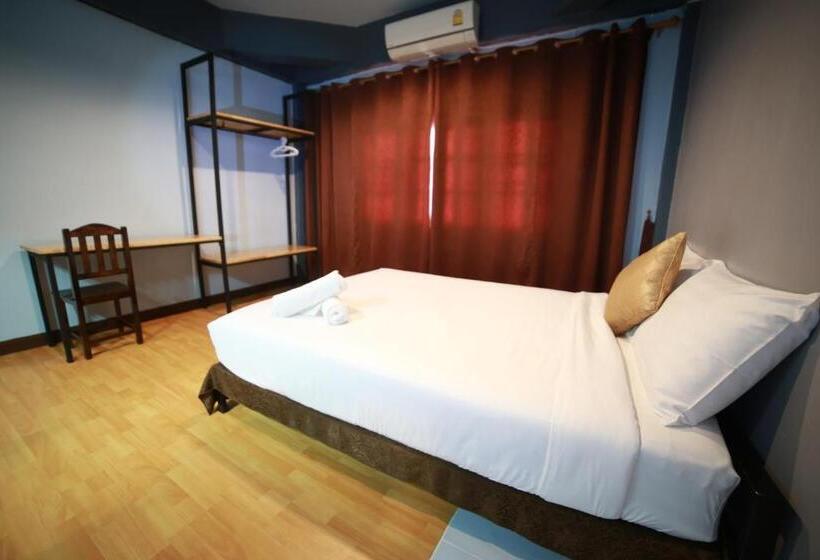 1 Szobás Apartman Erkéllyel, M Place