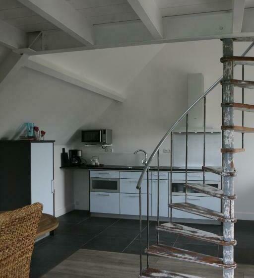 テラス付き１ベッドルームアパートメント, Prins Van Poederoijen