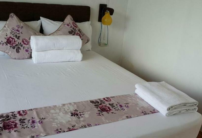 带特大床的标准间, Chomdao Baan Manisa