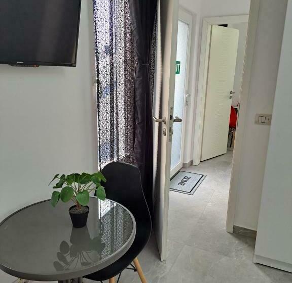 带2个卧室的公寓, Kevin&jessica Rooms