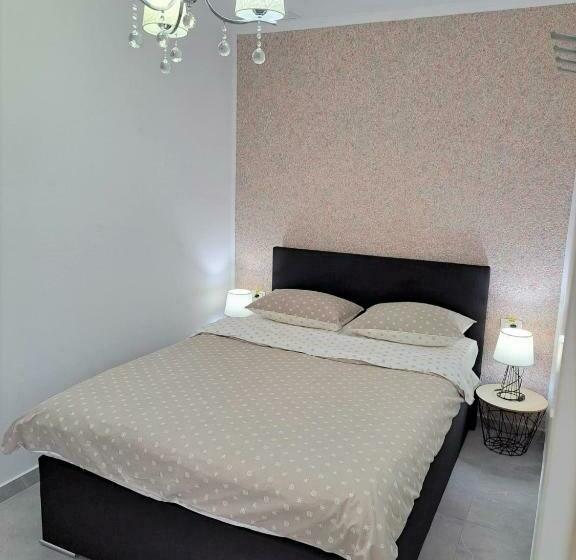 带2个卧室的公寓, Kevin&jessica Rooms