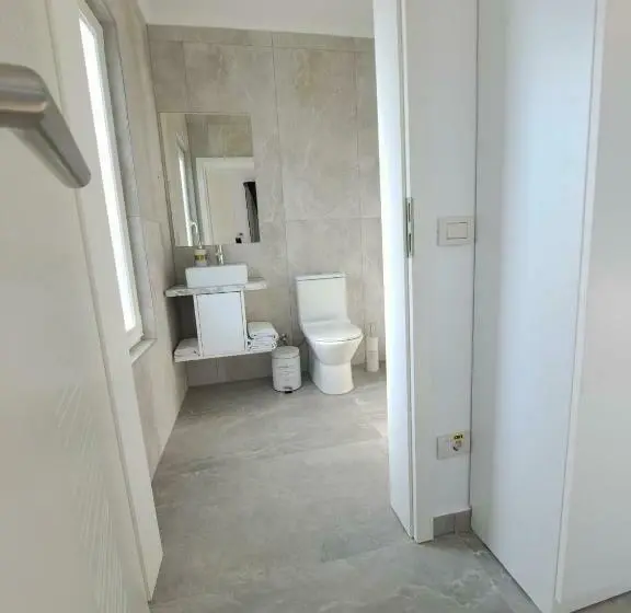 اتاق لوکس, Kevin&jessica Rooms