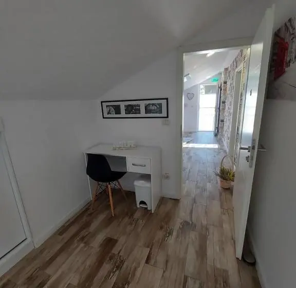 اتاق خانوادگی, Kevin&jessica Rooms