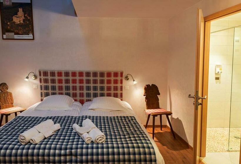 家庭间, Au Gre Des Chateaux