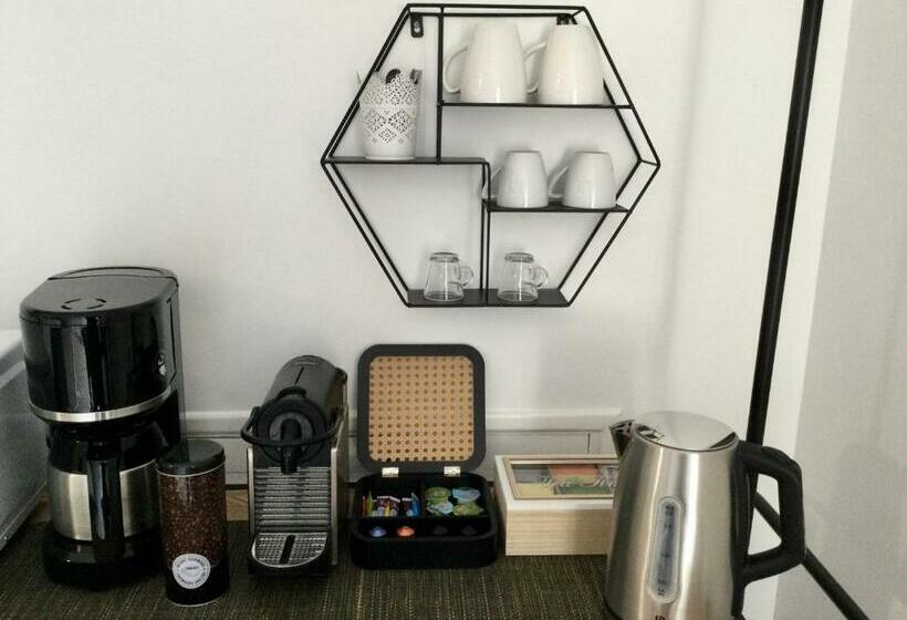 Номер Стандарт Вид на Сад, Chambre & Caux