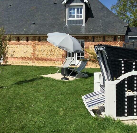 Номер Стандарт Вид на Сад, Chambre & Caux