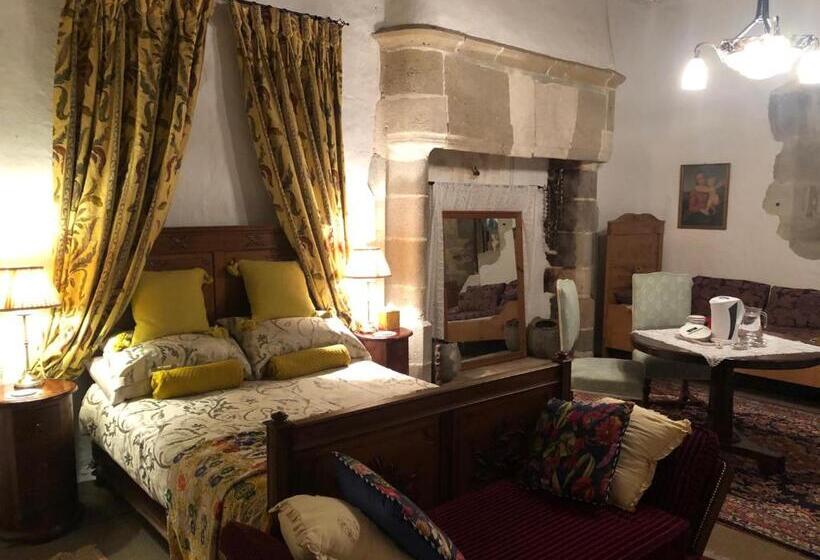 غرفة ديلوكس ثلاثية, Chateau Mareuil