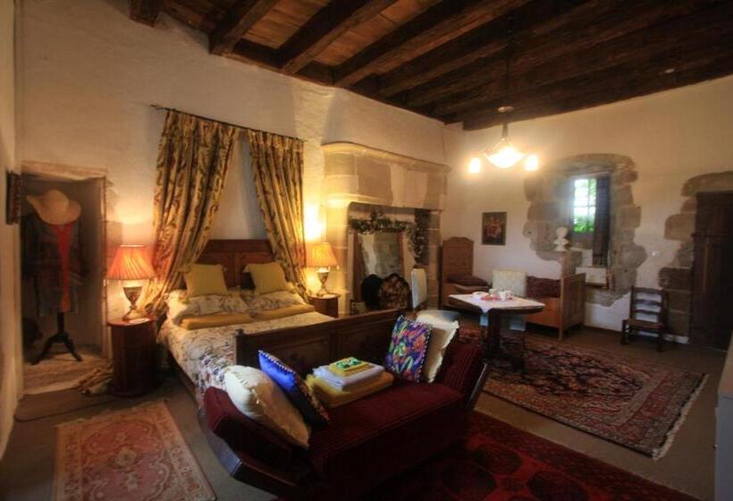 غرفة ديلوكس ثلاثية, Chateau Mareuil