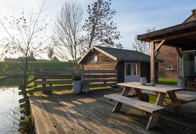 Bungalow Deluxe, Gastenverblijf Rodenburg