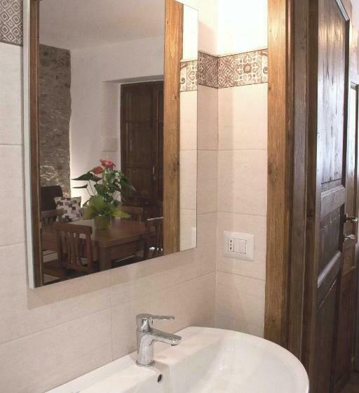 חדר דלוקס, Il Covo Dei Re