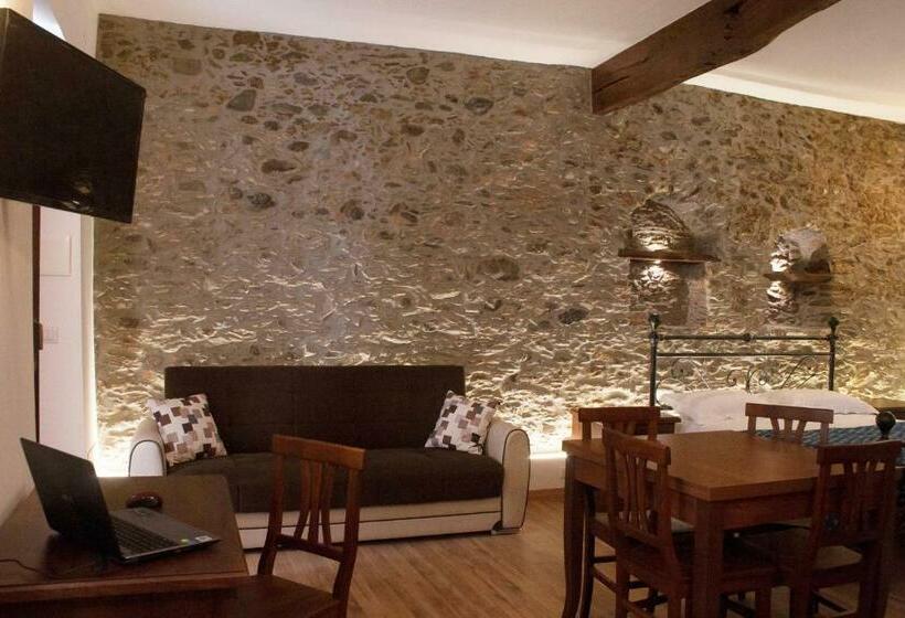 חדר דלוקס, Il Covo Dei Re