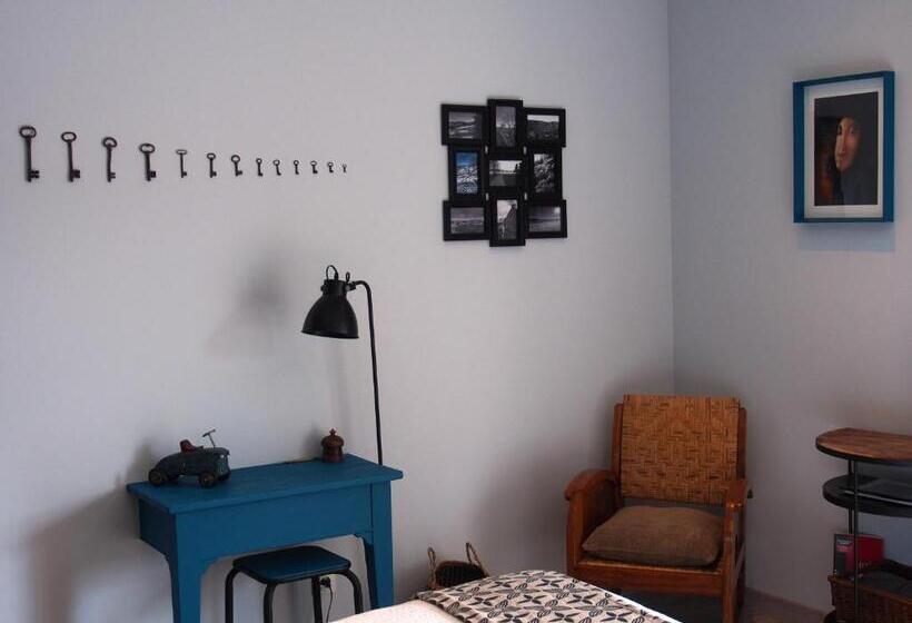 ガーデンビュースタンダードルーム, La Charentine