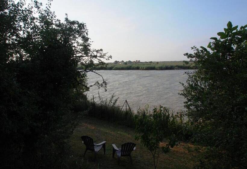 デラックスルーム, La Charentine