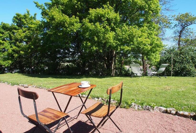 ファミリールーム, La Charentine