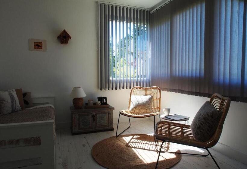 ファミリールーム, La Charentine