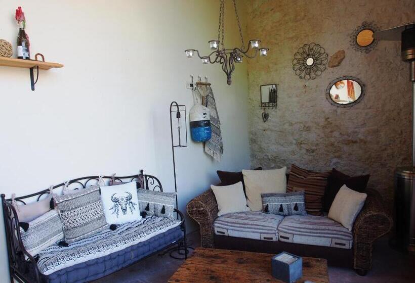 ファミリールーム, La Charentine