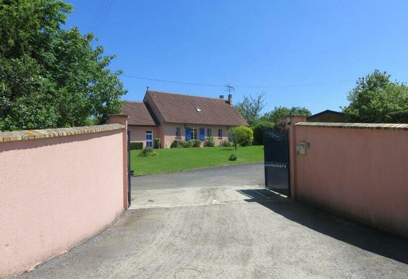 Номер Стандарт Вид на Сад, Les Petites Aunettes