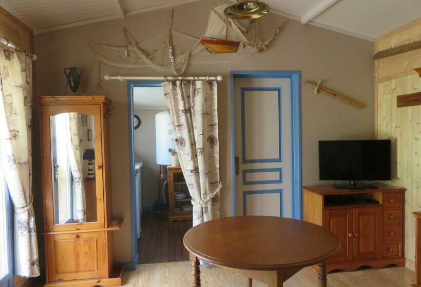 Номер Стандарт Вид на Сад, Les Petites Aunettes