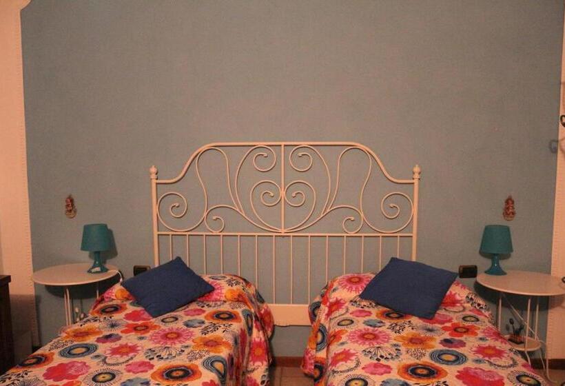 스탠다드 룸, Morgana