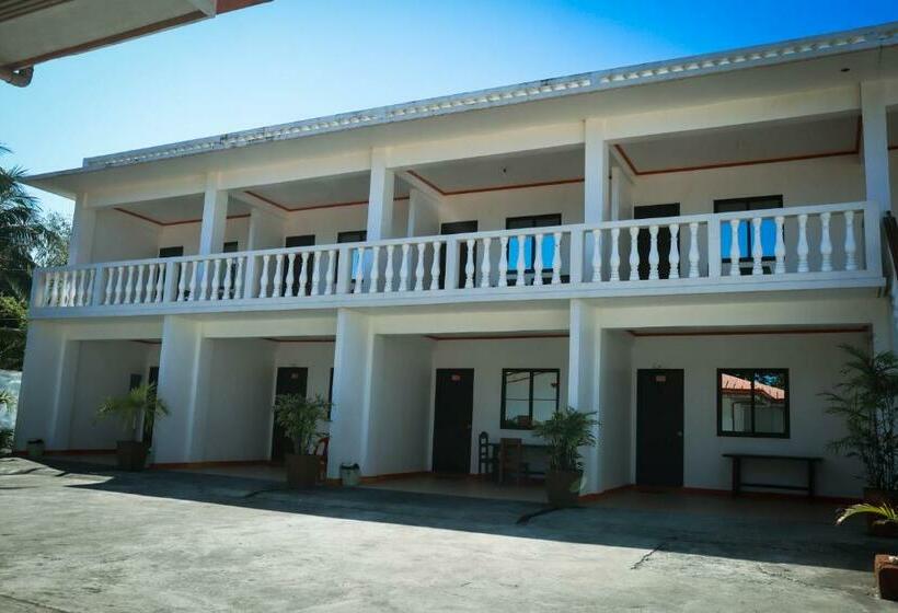 패밀리 룸, Cris Del Mar Resort