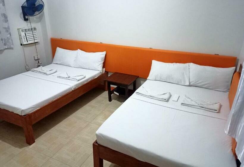 חדר משפחתי, Cris Del Mar Resort