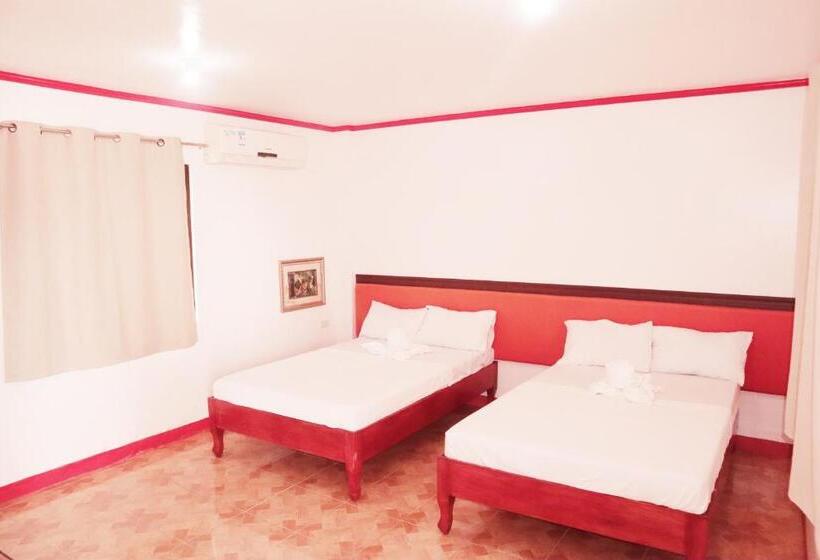 חדר משפחתי, Cris Del Mar Resort