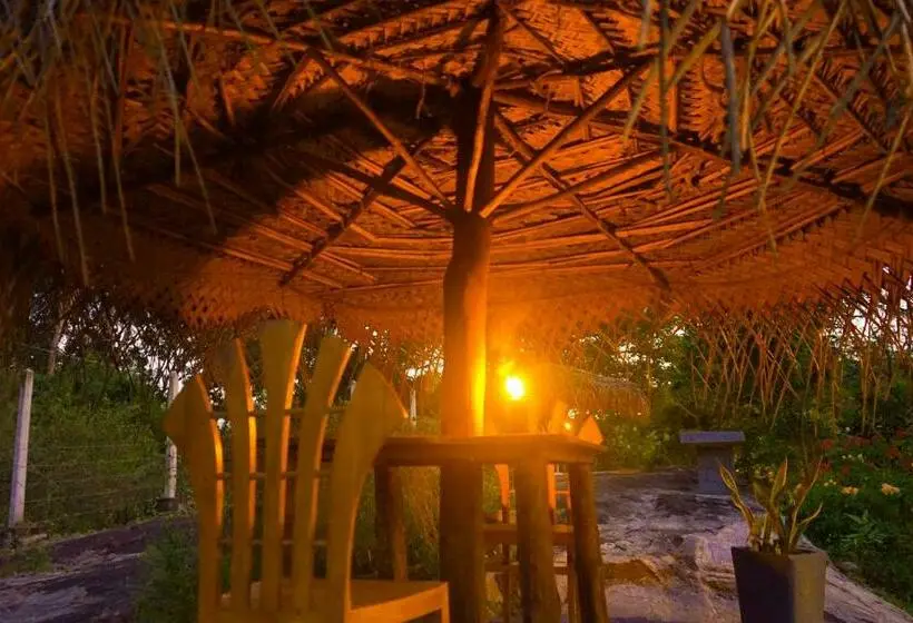 デラックスルーム, Hidden Lake Cottages Sigiriya
