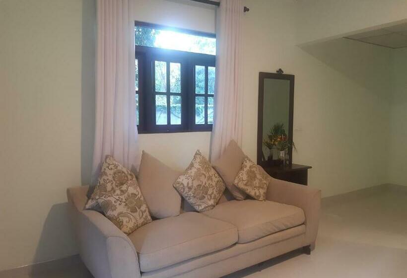 Номер Deluxe, Hidden Lake Cottages Sigiriya