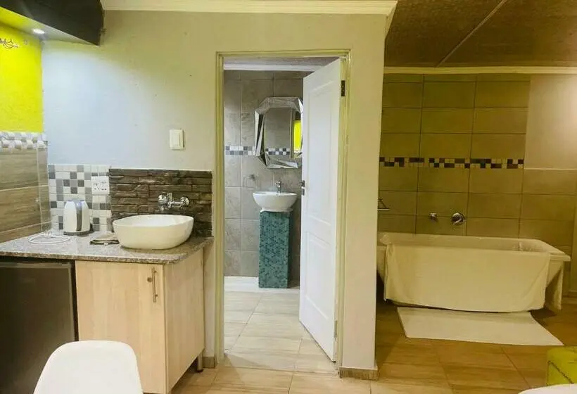 スタンダード４人部屋, Ko Khoneng Guest House