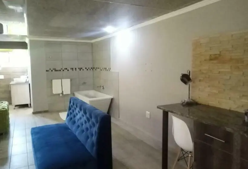スタンダード４人部屋, Ko Khoneng Guest House