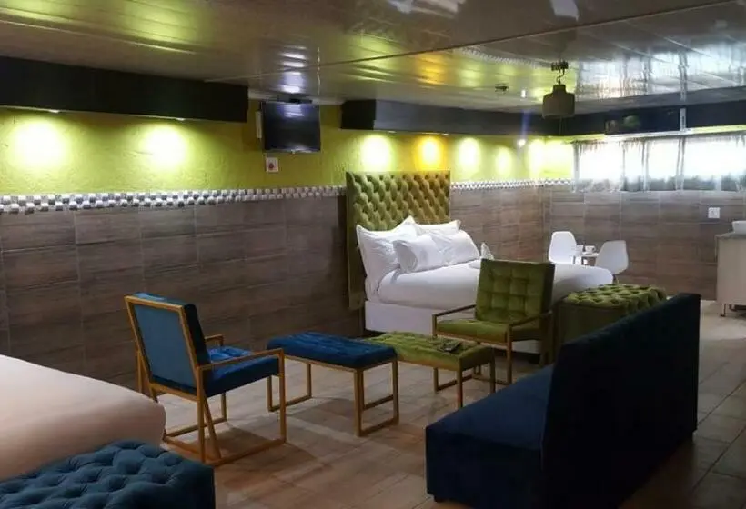 スタンダード４人部屋, Ko Khoneng Guest House