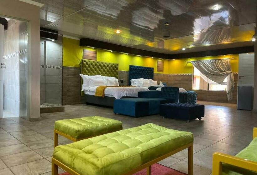 חדר סטנדרט לארבעה, Ko Khoneng Guest House