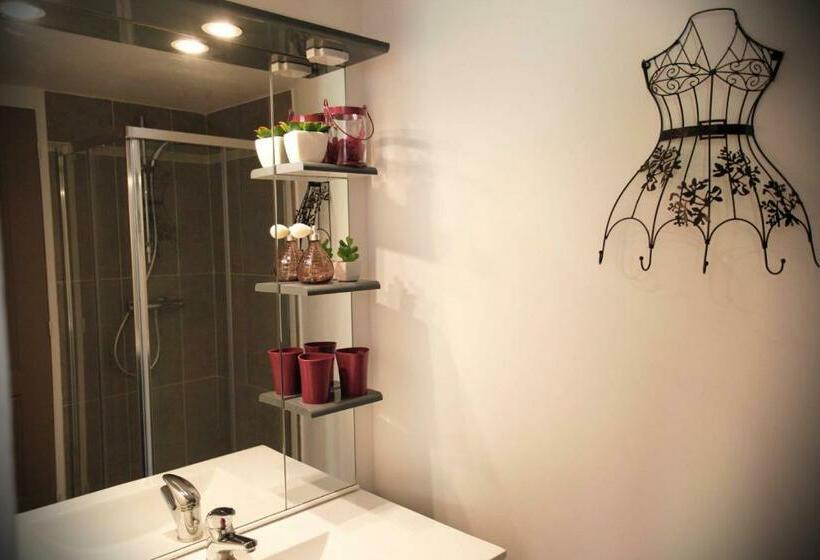 スタンダードルーム, Ombre Bleue Du Figuier, Ailhon