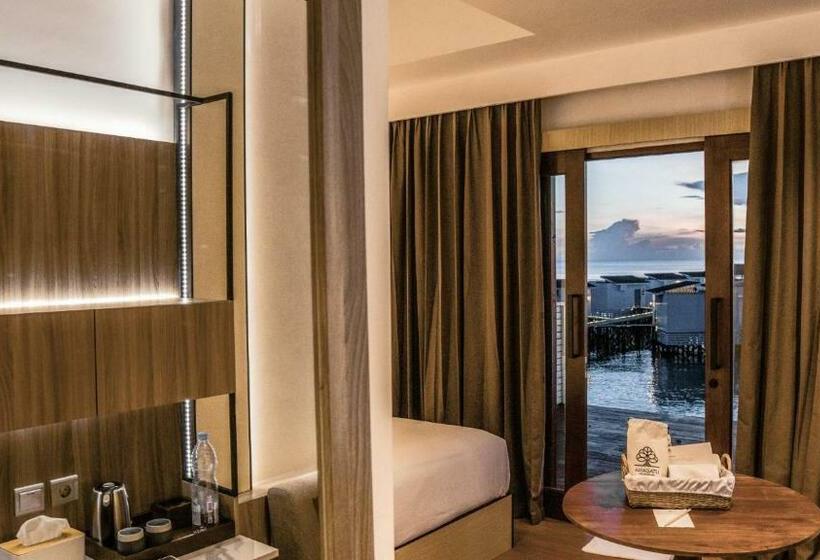 غرفة ديلوكس ذات إطلالة جانبية على البحر, Arasatu Villas & Sanctuary