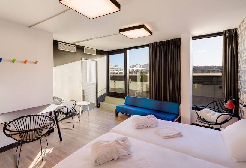 デラックススタジオ, Generator Paris